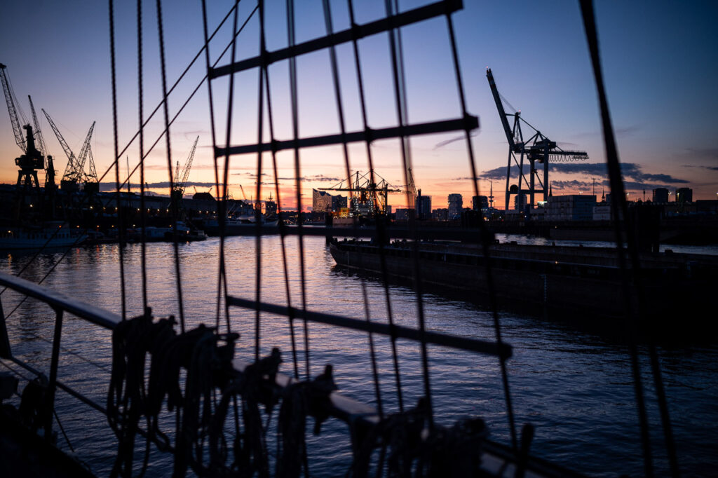 20250508 H2 National Summit 9580 Web